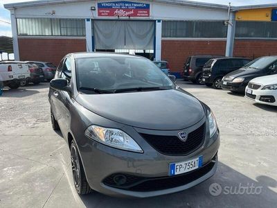 usata Lancia Ypsilon 1.2 69 CV 5 porte Gold