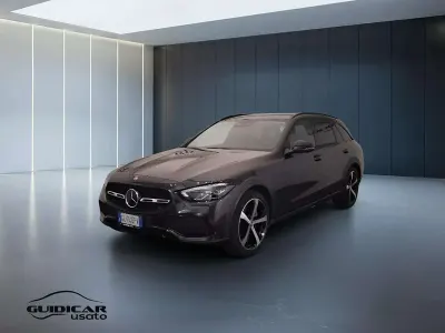 Usata Mercedes C220 Premium 200 CV (147 kW) 2022 Grigio Station wagon
