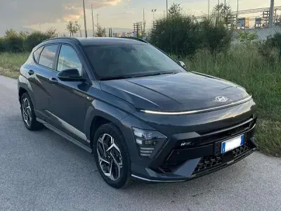 Usata Hyundai Kona N Line 105 CV (77 kW) 2023 Grigio SUV