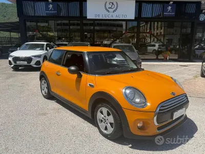 Usata Mini Cooper D 95 CV (69 kW) 2014 Utilitaria