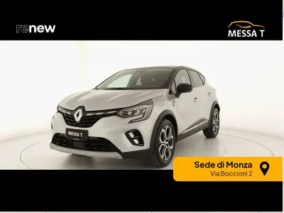 Second-hand Renault Captur Intens 101 CP (74 kW) 2022 Gri SUV