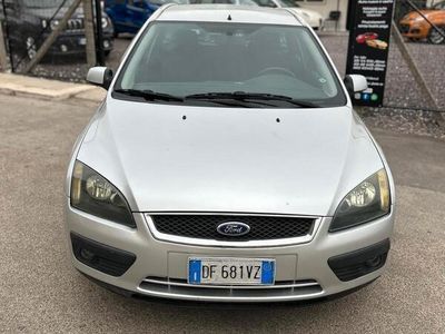 Usata Ford Focus S 90 CV (66 kW) 2007 Grigio Station wagon