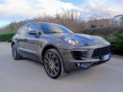 Usata Porsche Macan 258 CV (189 kW) 2015 Grigio SUV