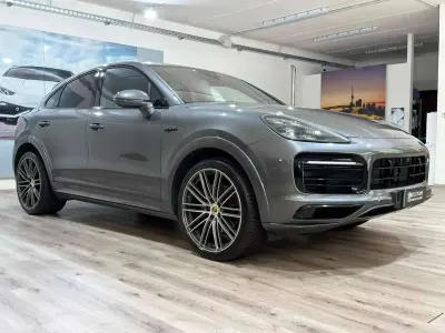 Usata Porsche Cayenne 340 CV (250 kW) 2020 Grigio SUV