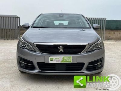 Usata Peugeot 308 120 CV (88 kW) 2017 Grigio scuro metallizzato Station wagon