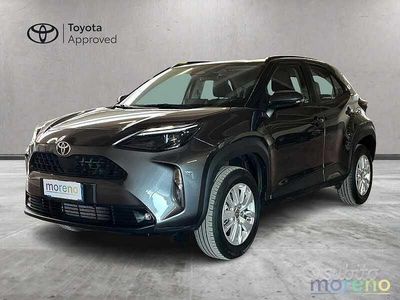 Usata Toyota Yaris Cross Active 116 CV (85 kW) 2025 Grigio SUV