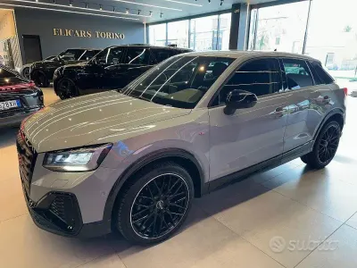 Usata Audi Q2 S-Line 150 CV (110 kW) 2022 Grigio metallizzato SUV