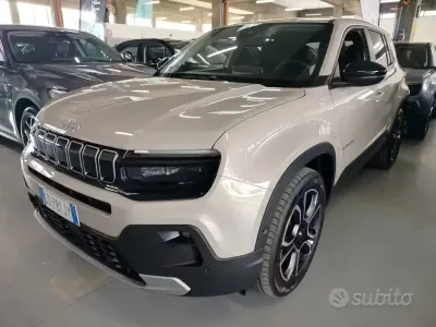 Usata Jeep Avenger Summit 101 CV (74 kW) 2025 Beige SUV