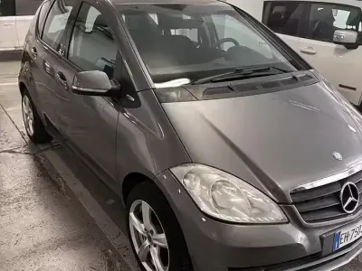 Usata Mercedes A160 95 CV (69 kW) 2011 Grigio Utilitaria