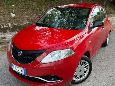 Usata Lancia Ypsilon