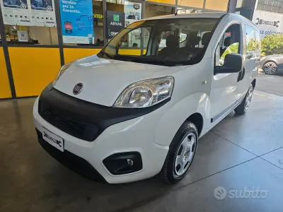 Usata Fiat Qubo Trekking 70 CV (51 kW) 2018 Bianco Monovolume