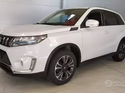 Usata Suzuki Vitara 102 CV (75 kW) 2022 Bianco SUV