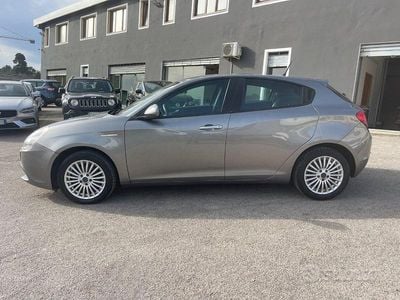 Usata Alfa Romeo Giulietta 105 CV (77 kW) 2012 Grigio Utilitaria