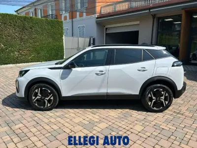 Nuova Peugeot 2008 Allure 101 CV (74 kW) 2026 Bianco SUV