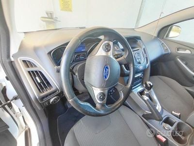 Bianco Usata 2014 Ford Focus Titanium Berlina | 6000 €