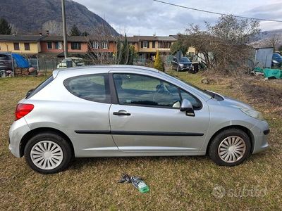 Usata Peugeot 207 73 CV (53 kW) 2008 Grigio Berlina