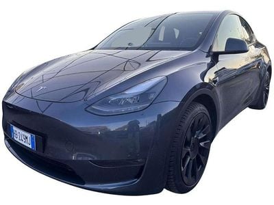 Grigio(met.) Usata 2022 Tesla Model Y Long Range AWD SUV | 36.950 € (Buon prezzo)
