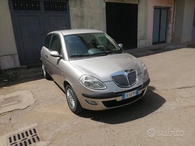 Usata 2005 Lancia Ypsilon Utilitaria | 3800 € (Cara)