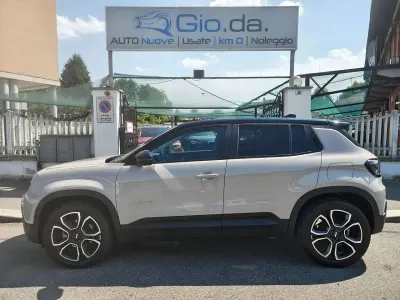 Usata Jeep Avenger EV 114 kW (156 CV) 2024 Grigio SUV