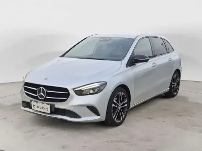 Usata Mercedes B180 116 CV (85 kW) 2019 Argento Utilitaria
