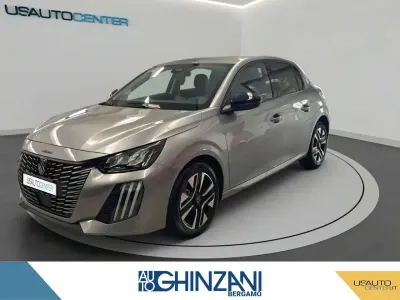 Usata Peugeot 208 Allure 102 CV (75 kW) 2025 Grigio Utilitaria