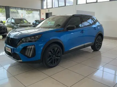 Usata Peugeot 2008 GT 136 CV (100 kW) 2025 Blu SUV