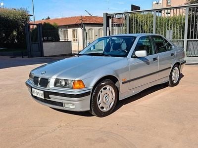 Usata BMW 318 Comfort Edition 115 CV (84 kW) 1997 Grigio Berlina