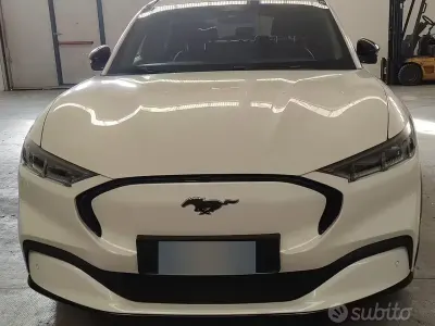 Usata Ford Mustang 169 CV (124 kW) 2022 Bianco Station wagon