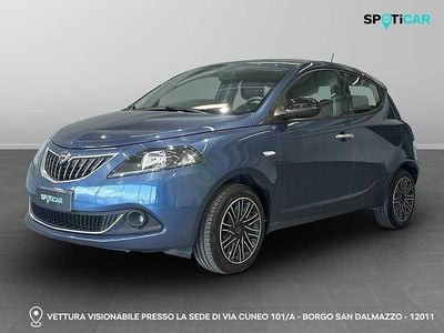 Usata Lancia Ypsilon Gold 69 CV (50 kW) 2021 Blu Utilitaria