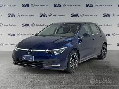 Usata VW Golf VIII Style 131 CV (96 kW) 2023 Blu Berlina