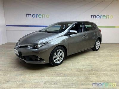 usata Toyota Auris Hybrid -