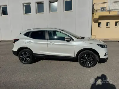 Usata Nissan Qashqai 140 CV (102 kW) 2019 Bianco SUV