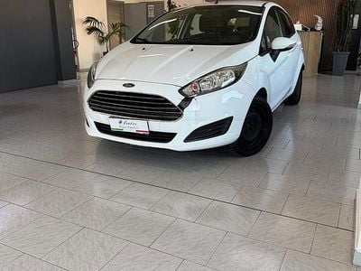 Bianco Usata 2013 Ford Fiesta Titanium Berlina | 4800 € (Buon prezzo)