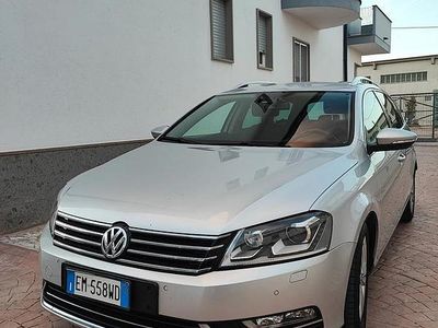 Usata VW Passat Highline 140 CV (102 kW) 2012 Grigio Station wagon