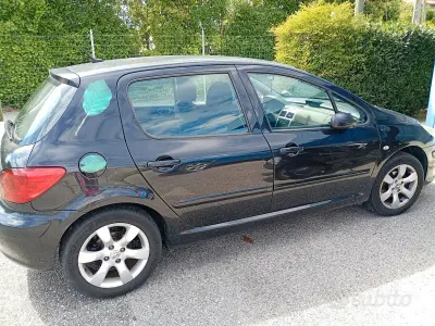 Usata Peugeot 307 90 CV (66 kW) 2008 Bluazzurro Berlina