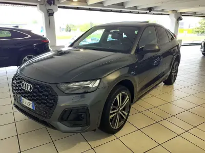Usata Audi Q5 Sportback S-line plus 204 CV (150 kW) 2021 Grigio daytona SUV