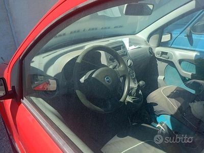 Usata Fiat Panda 37 CV (27 kW) 2004 Rosso Utilitaria