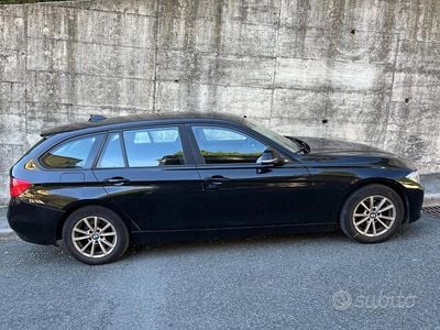 Usata BMW 318 143 CV (105 kW) 2014 Nero Station wagon