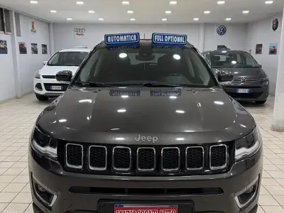 Usata Jeep Compass Limited 170 CV (125 kW) 2017 Grigio SUV
