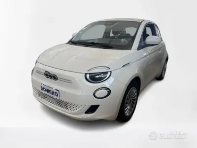 Usata Fiat 500e 42 kW (58 CV) 2023 Bianco Berlina