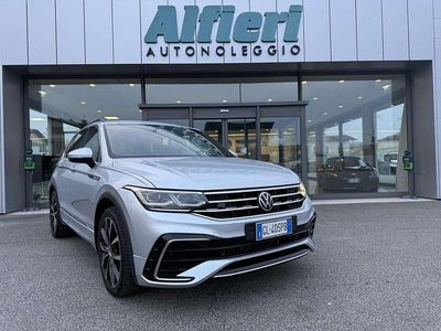 Usata VW Tiguan R-line 150 CV (110 kW) 2022 Reflex silver metallizzato SUV