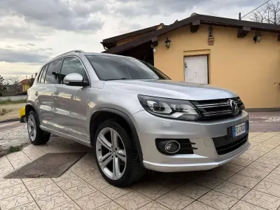 Usata VW Tiguan R-line 150 CV (110 kW) 2016 Argento SUV