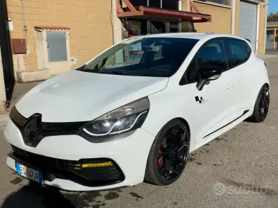 Usata Renault Clio IV R.S. 200 CV (147 kW) 2013 Bianco Berlina