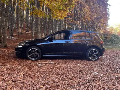Usata VW Golf VII Highline 116 CV (85 kW) 2017 Nero Berlina