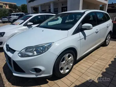 Usata Ford Focus 116 CV (85 kW) 2013 Bianco Station wagon