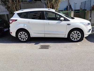 Usata Ford Kuga Vignale 150 CV (110 kW) 2018 Bianco SUV