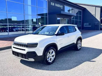 Nuova Jeep Avenger Altitude 101 CV (74 kW) 2025 Beige SUV