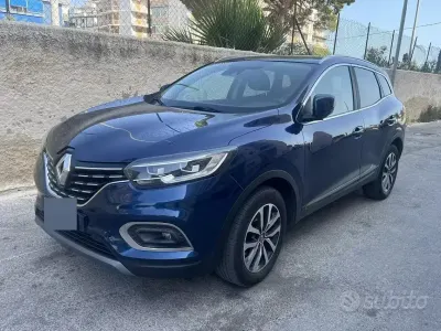 Usata Renault Kadjar 116 CV (85 kW) 2021 Bluazzurro SUV