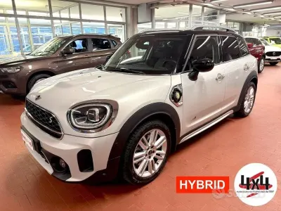 Begagnad Mini Cooper Countryman 125 HK (91 kW) 2021 Grå SUV