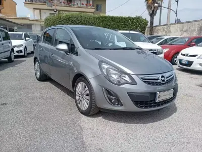 Usata Opel Corsa Edition 85 CV (62 kW) 2014 Grigio Utilitaria